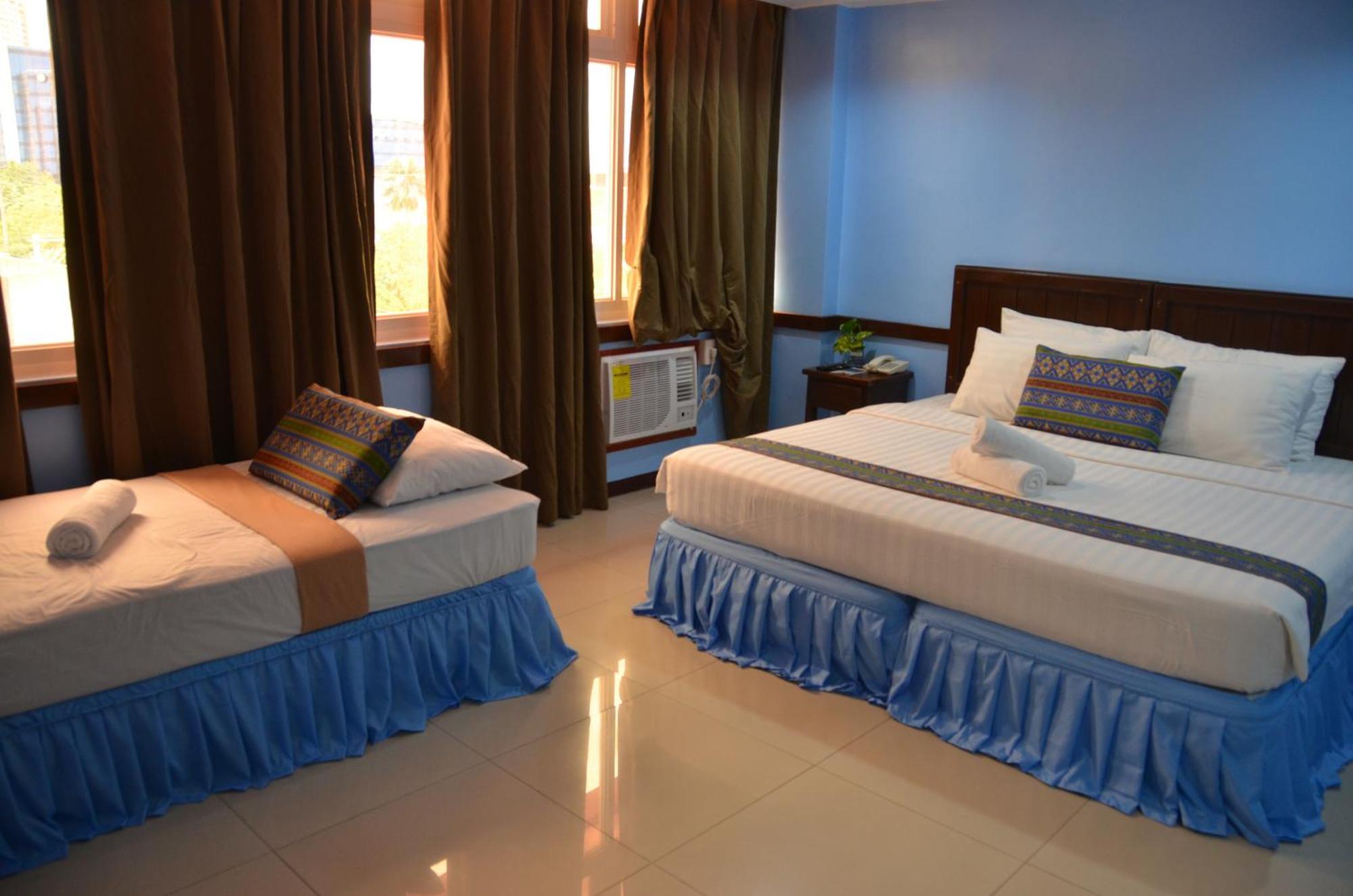 Alu Hotel Davao City Buitenkant foto