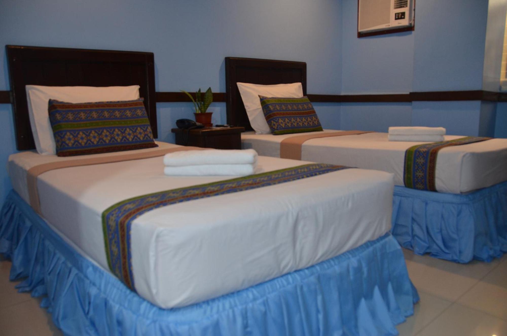 Alu Hotel Davao City Buitenkant foto