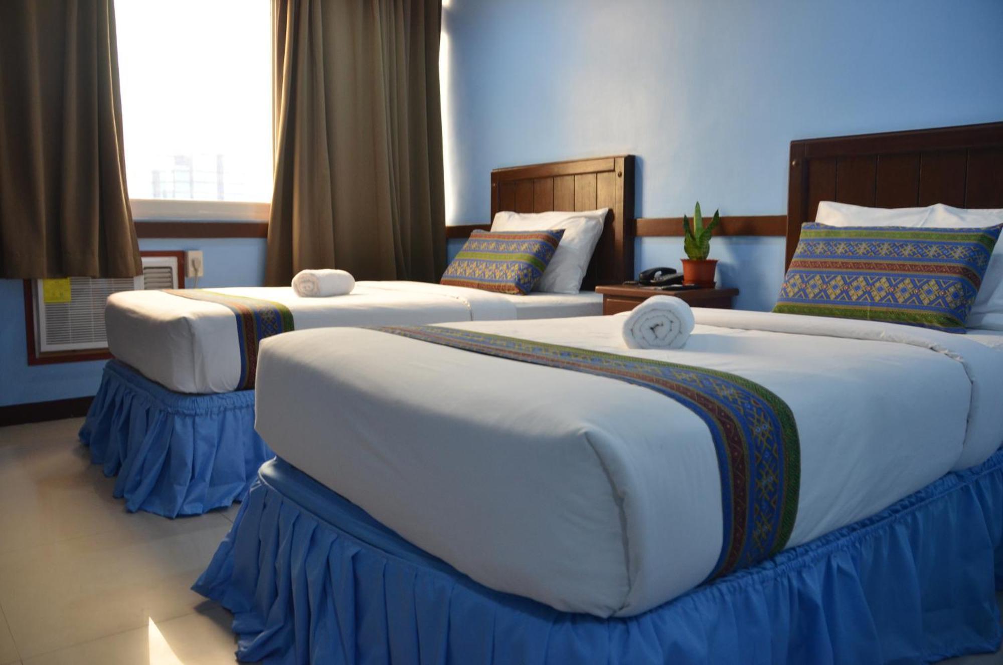 Alu Hotel Davao City Buitenkant foto