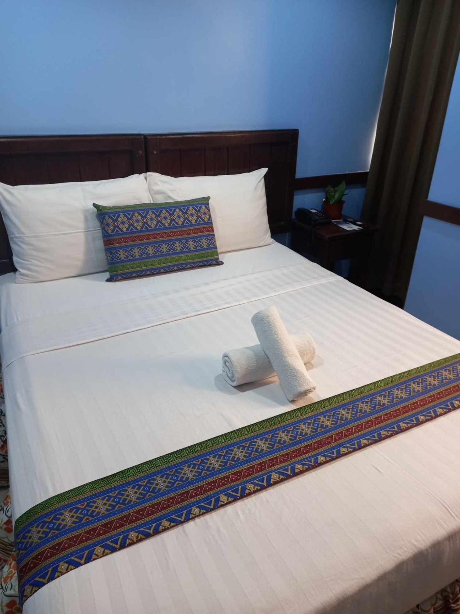 Alu Hotel Davao City Buitenkant foto