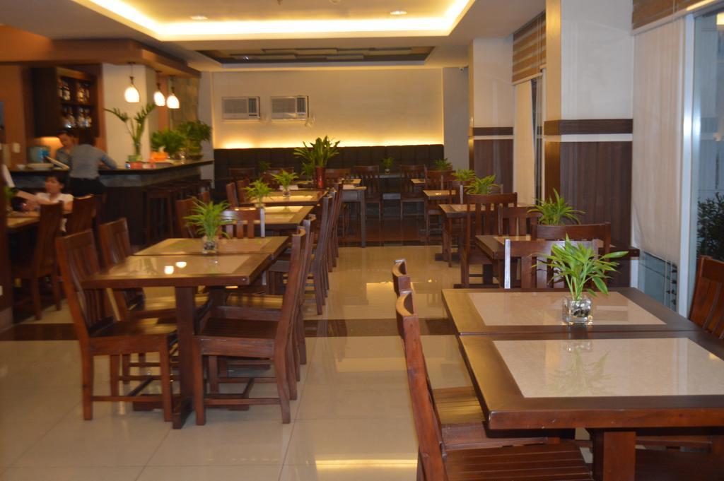 Alu Hotel Davao City Buitenkant foto
