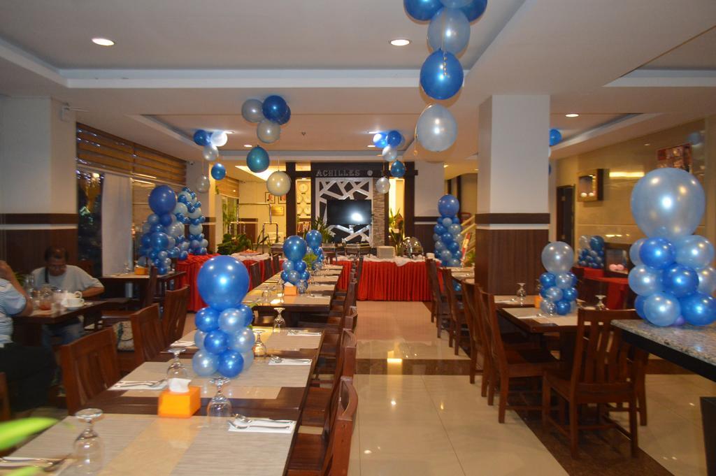 Alu Hotel Davao City Buitenkant foto