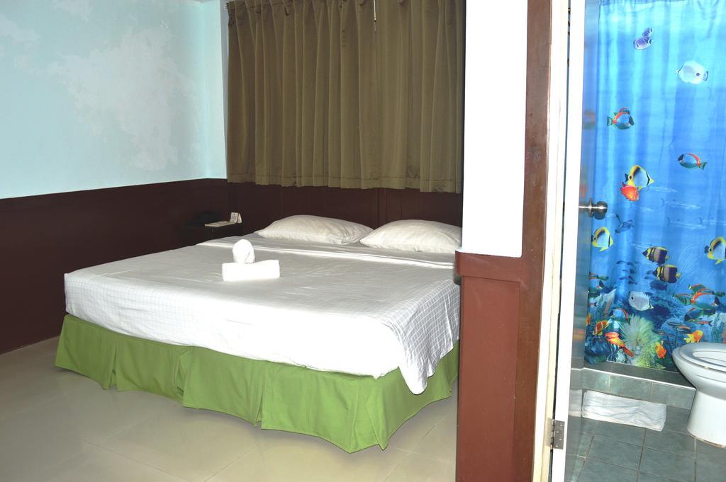 Alu Hotel Davao City Buitenkant foto
