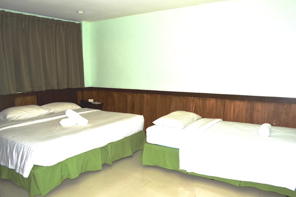 Alu Hotel Davao City Buitenkant foto