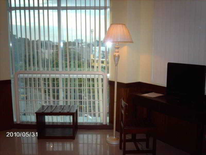 Alu Hotel Davao City Buitenkant foto
