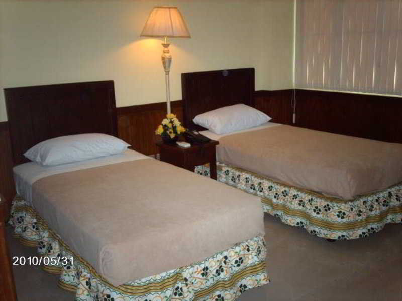Alu Hotel Davao City Buitenkant foto
