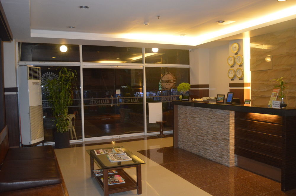Alu Hotel Davao City Buitenkant foto