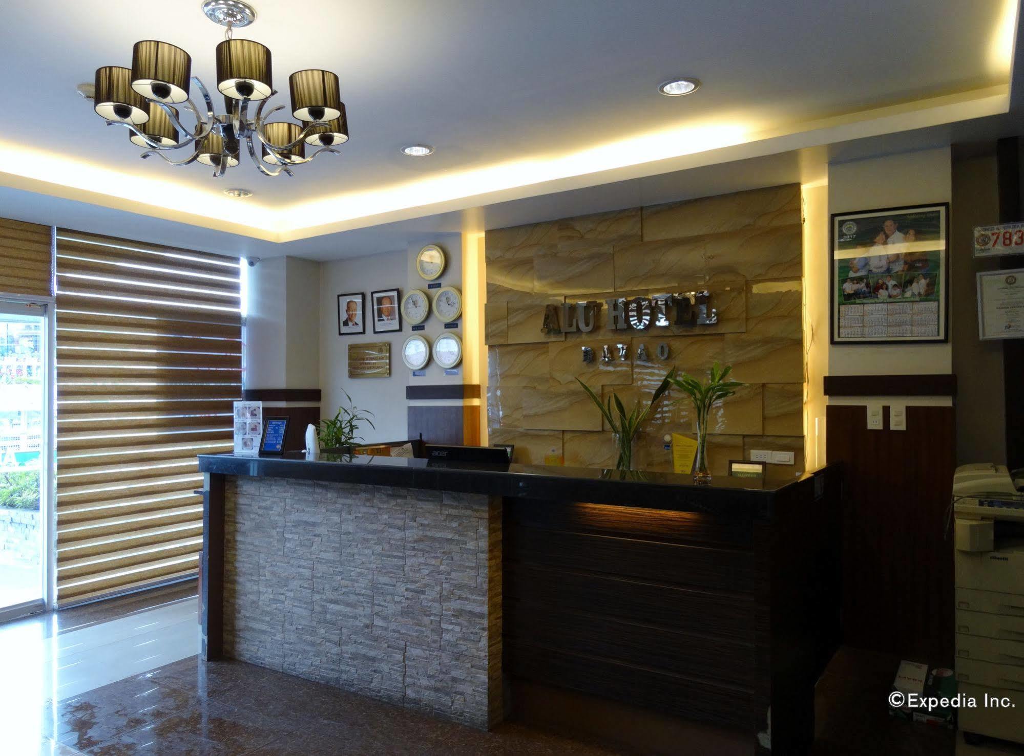 Alu Hotel Davao City Buitenkant foto
